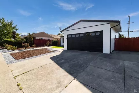 825 Brookwood Ave, Vallejo, CA 94591 photo 3