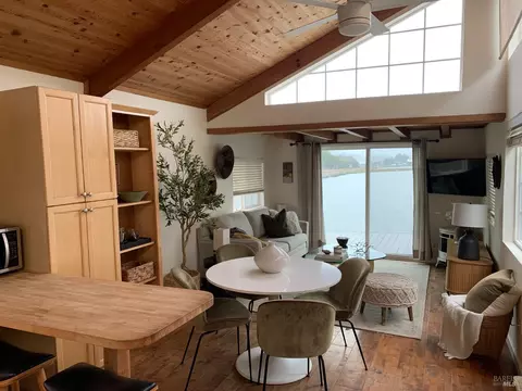 2 Gate 6 12 Rd, Sausalito, CA 94965