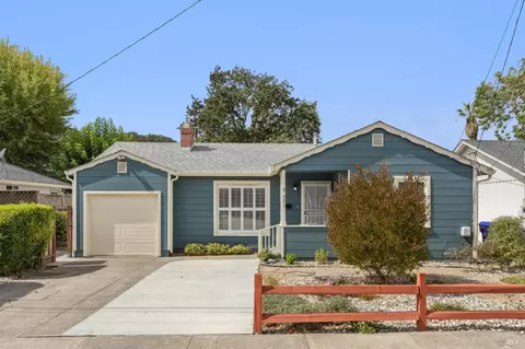 521 Roosevelt St, Napa, CA 94558