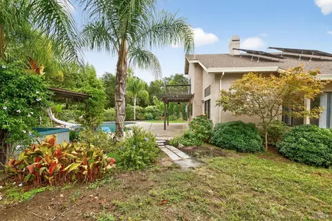 Exterior - 213 Partridge Ct, Windsor, CA 95492 photo 14 of 17