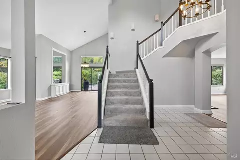 Entry Way - 213 Partridge Ct, Windsor, CA 95492 photo 2 of 4