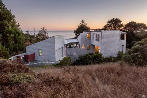 37944 Sentinel Close, The Sea Ranch, CA 95497