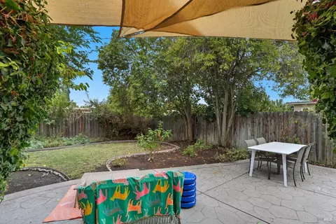 Exterior - 2830 Gillet Ave, Concord, CA 94520 photo 3 of 6