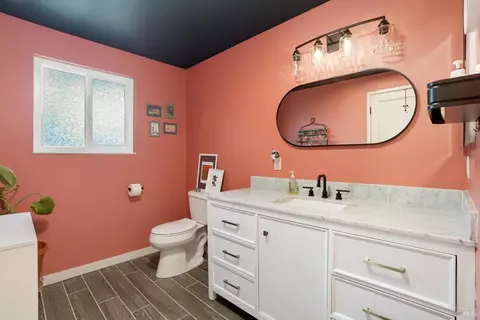 Bath - 2830 Gillet Ave, Concord, CA 94520 photo 1 of 3