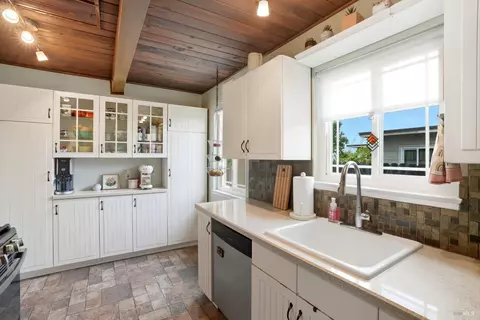 Kitchen - 2830 Gillet Ave, Concord, CA 94520 photo 3 of 3