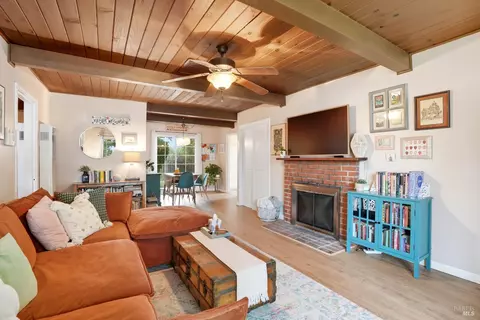 Living - 2830 Gillet Ave, Concord, CA 94520 photo 2 of 4
