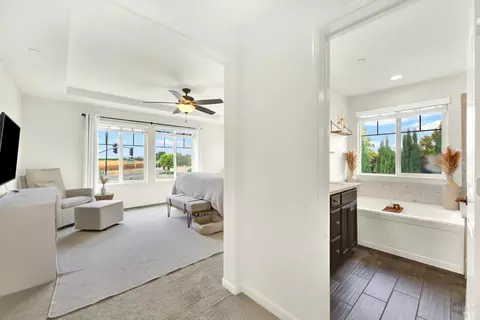 Entry Way - 1320 Cornell Dr, Dixon, CA 95620 photo 11 of 11