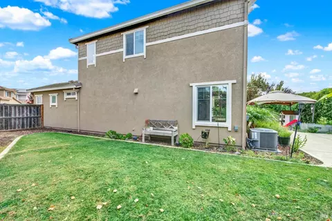 Exterior - 1320 Cornell Dr, Dixon, CA 95620 photo 21 of 23