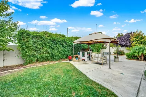 Exterior - 1320 Cornell Dr, Dixon, CA 95620 photo 12 of 23