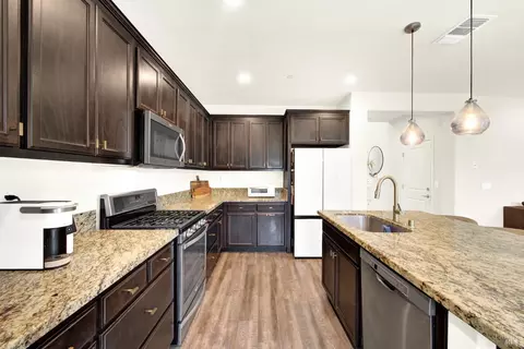 Kitchen - 1320 Cornell Dr, Dixon, CA 95620 photo 4 of 8
