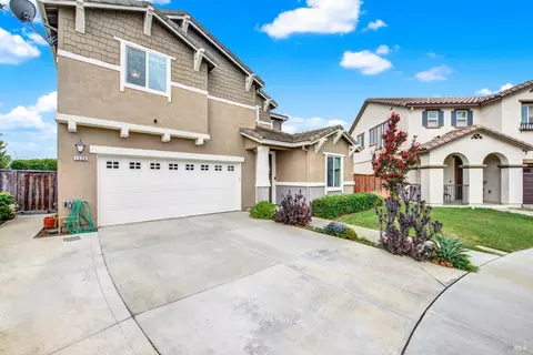Exterior - 1320 Cornell Dr, Dixon, CA 95620 photo 9 of 23