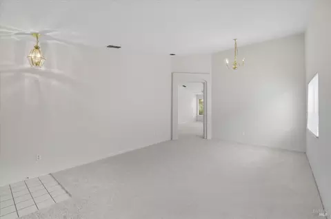 Living - 5109 Zinfandel Ln, Vallejo, CA 94591 photo 2 of 2