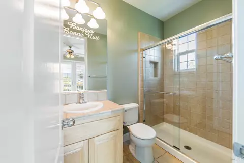 Bath - 1187 Ingram Dr, Sonoma, CA 95476 photo 5 of 6
