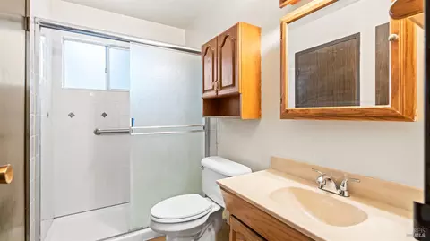 Bath - 1116 Gannet Ct, Fairfield, CA 94533 photo 1 of 1
