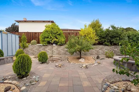 Exterior - 178 Fleet St, Vallejo, CA 94591 photo 7 of 11