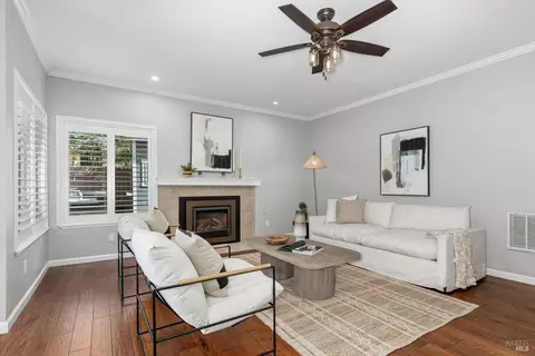 Living - 1025 Fallen Leaf Pl, Vacaville, CA 95687 photo 6 of 6