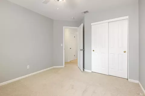 Bedroom - 1025 Fallen Leaf Pl, Vacaville, CA 95687 photo 7 of 9