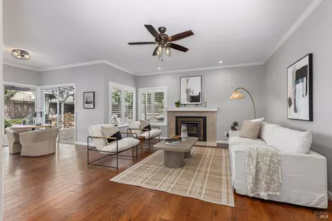 Living - 1025 Fallen Leaf Pl, Vacaville, CA 95687 photo 3 of 6