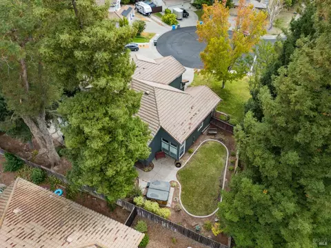 Exterior - 1025 Fallen Leaf Pl, Vacaville, CA 95687 photo 16 of 16