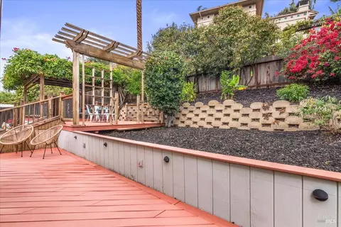 Exterior - 375 E O St, Benicia, CA 94510 photo 11 of 21