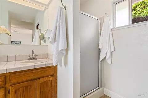 Bath - 375 E O St, Benicia, CA 94510 photo 3 of 4