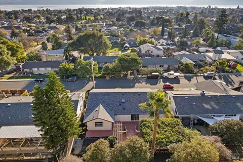 View/Area - 375 E O St, Benicia, CA 94510 photo 2 of 2