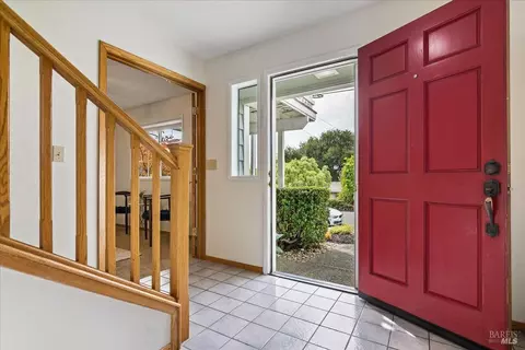 Entry Way - 375 E O St, Benicia, CA 94510 photo 1 of 1