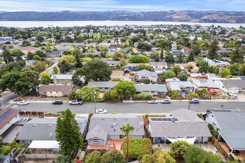 View/Area - 375 E O St, Benicia, CA 94510 photo 1 of 2
