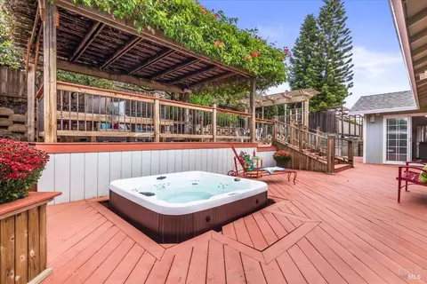 Exterior - 375 E O St, Benicia, CA 94510 photo 12 of 21