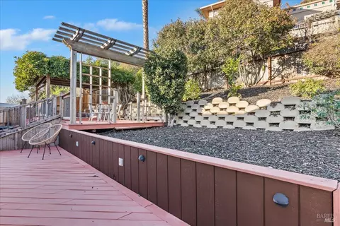 Exterior - 375 E O St, Benicia, CA 94510 photo 18 of 21