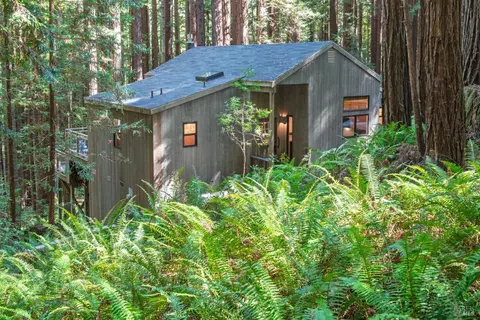 1101 River Beach Rd, The Sea Ranch, CA 95497