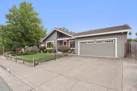 304 Parkview Ct, Petaluma, CA 94952