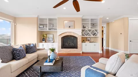 Living - 4881 Venner Rd, Martinez, CA 94553 photo 2 of 3