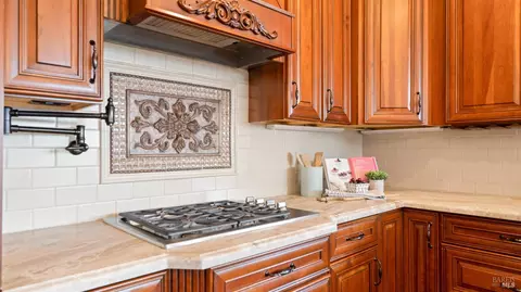 Kitchen - 4881 Venner Rd, Martinez, CA 94553 photo 4 of 6