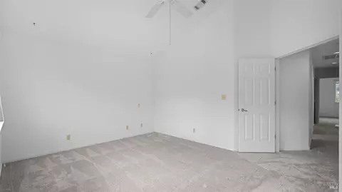 Bedroom - 2133 Hillridge Dr, Fairfield, CA 94534 photo 3 of 10