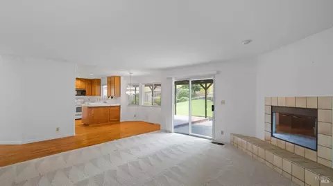 Living - 2133 Hillridge Dr, Fairfield, CA 94534 photo 7 of 7