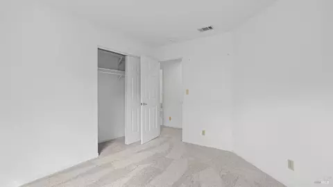 Bedroom - 2133 Hillridge Dr, Fairfield, CA 94534 photo 6 of 10