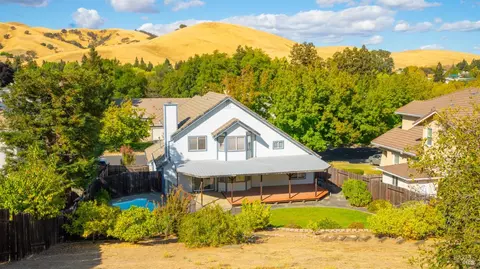 View/Area - 2133 Hillridge Dr, Fairfield, CA 94534 photo 3 of 3