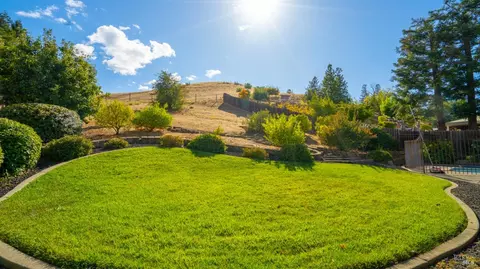 Exterior - 2133 Hillridge Dr, Fairfield, CA 94534 photo 16 of 19