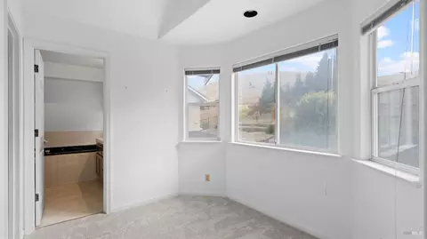 Bedroom - 2133 Hillridge Dr, Fairfield, CA 94534 photo 4 of 10