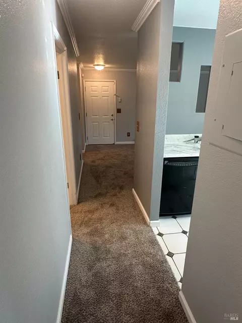 Entry Way - 445 Lighthouse Dr, Vallejo, CA 94590 photo 2 of 3