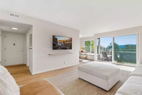 109 Pixley Ave, Corte Madera, CA 94925