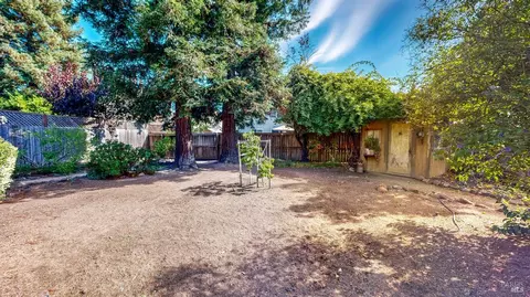 Exterior - 87 Leighann Pl, Windsor, CA 95492 photo 10 of 19
