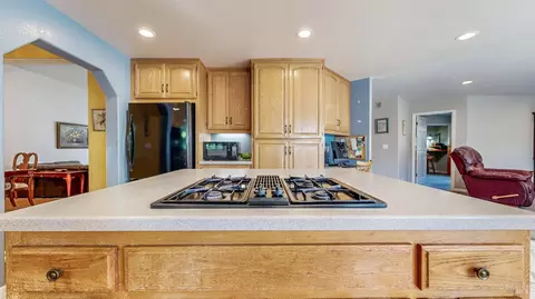 Kitchen - 87 Leighann Pl, Windsor, CA 95492 photo 3 of 6