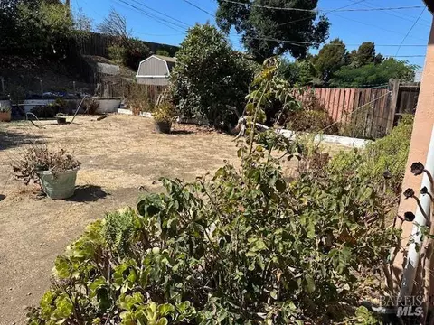237 Grapewood St, Vallejo, CA 94591 photo 39