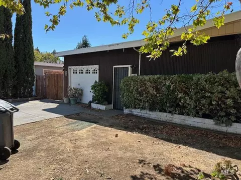237 Grapewood St, Vallejo, CA 94591 photo 4