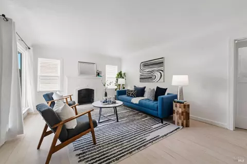 Living - 1402 Rice St, Vallejo, CA 94590 photo 6 of 7