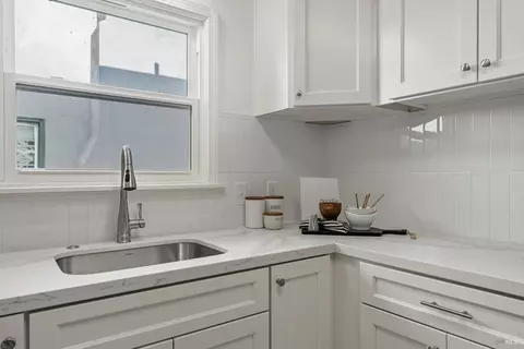 Kitchen - 1402 Rice St, Vallejo, CA 94590 photo 4 of 4