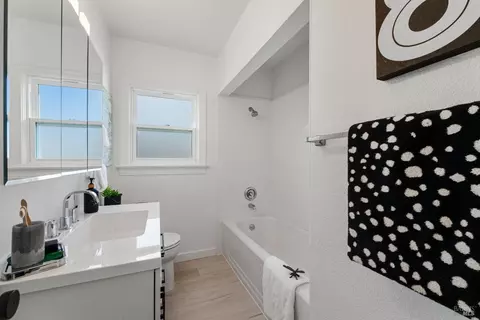 Bath - 1402 Rice St, Vallejo, CA 94590 photo 1 of 5