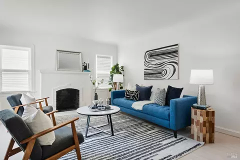 Living - 1402 Rice St, Vallejo, CA 94590 photo 7 of 7